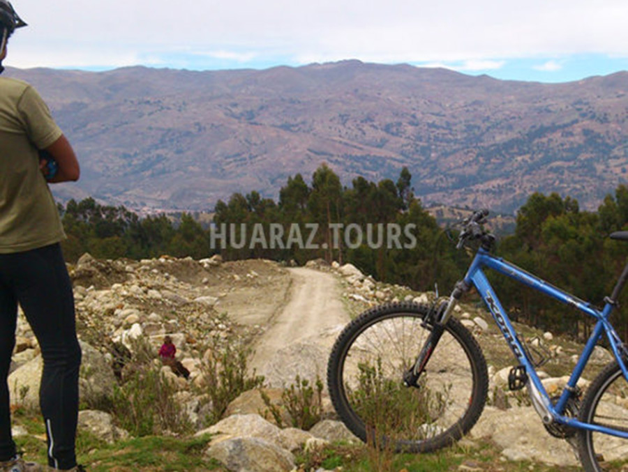 Mountain biking Huaraz
