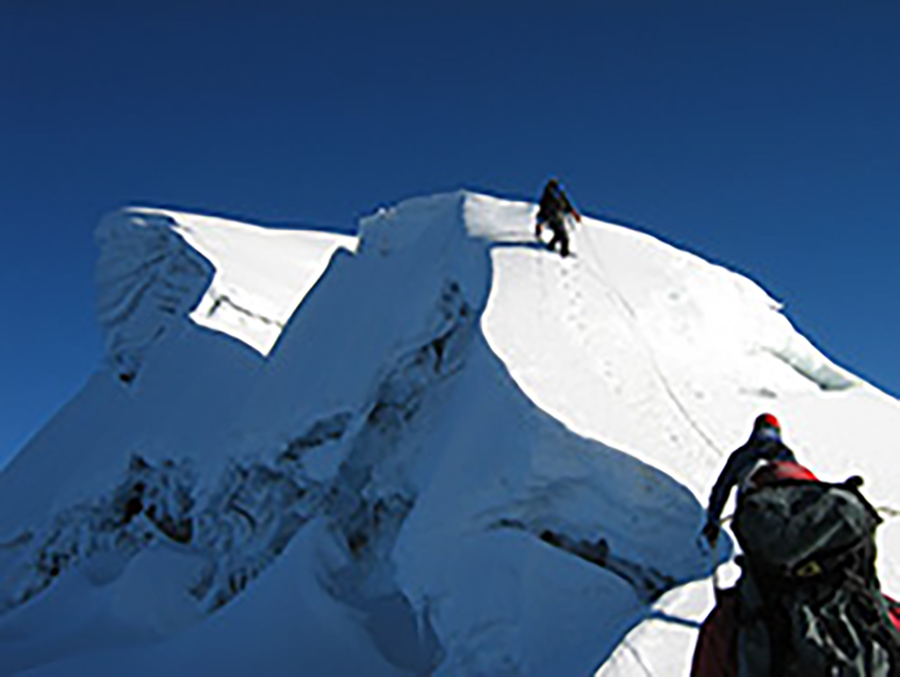 summit Ishinca mountain