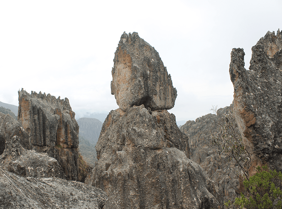 formaciones rocosas hatunmachay